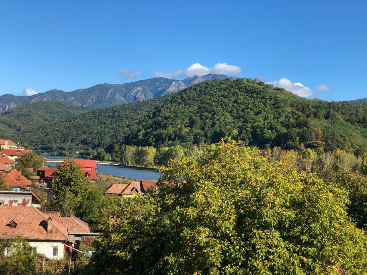 Apartament Belvedere Călimăneşti Exteriér fotografie